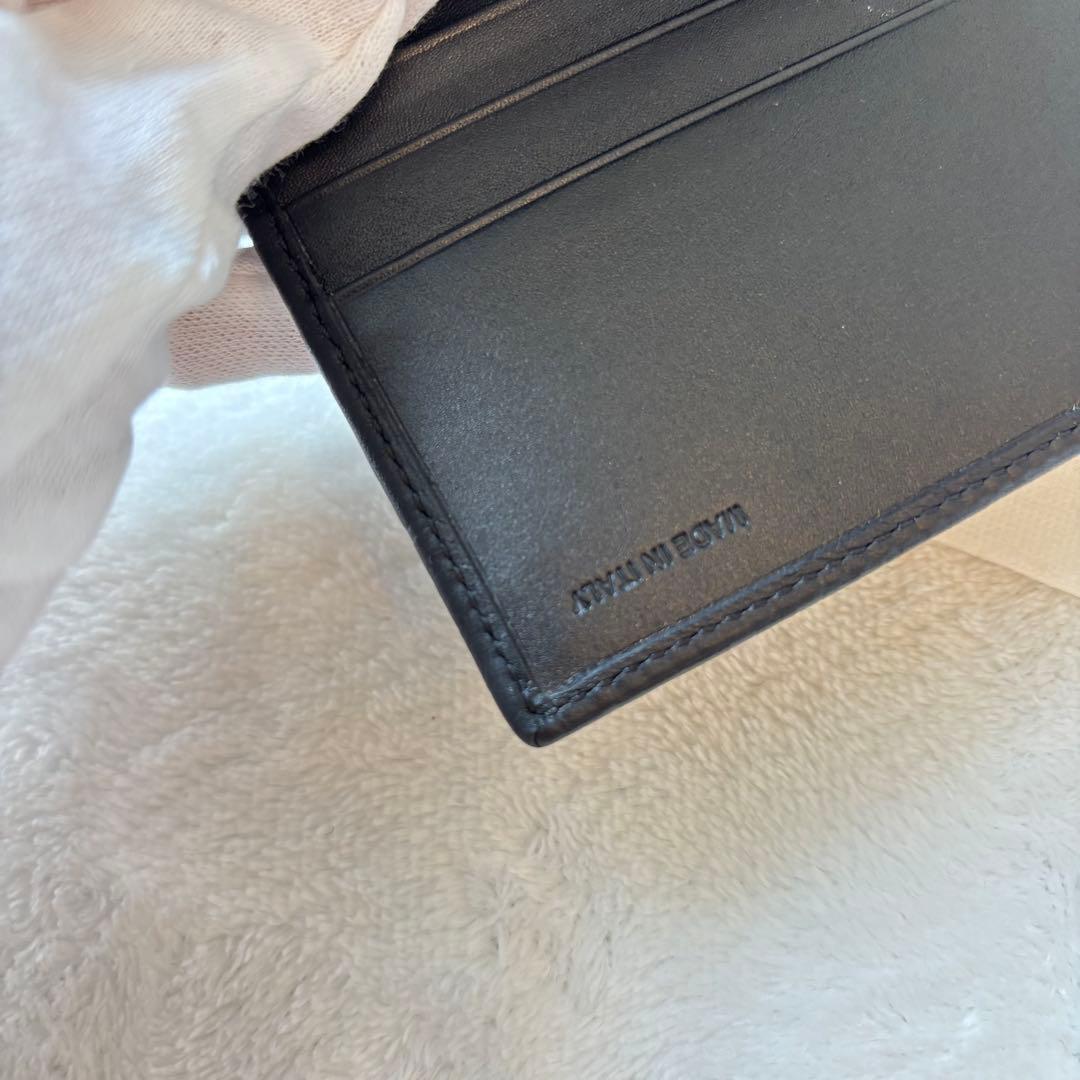 Burberry バーバリー　ブラック　パスポート　エンボスチェック　名刺入れ