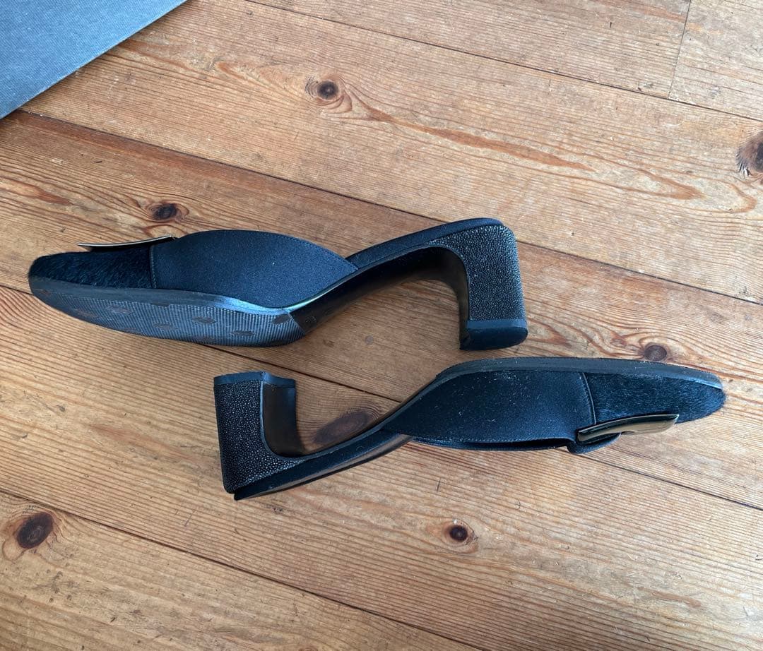 GUCCI グッチ スクエアトゥ ハラコ ミュール シルバーバックル ビーズ