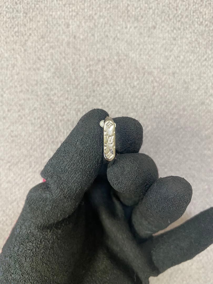 【美品】ルイヴィトン ピアス 片耳 スクエア モノグラム シルバー