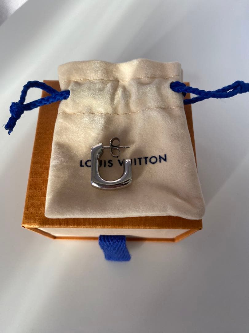 【美品】ルイヴィトン ピアス 片耳 スクエア モノグラム シルバー