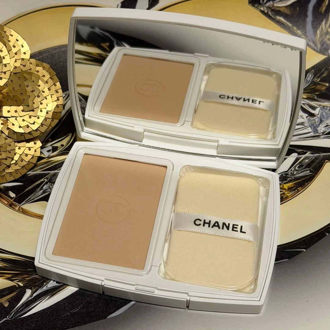 ✨新品☆CHANEL☆ル ブラン ブライトニング コンパクト # B20