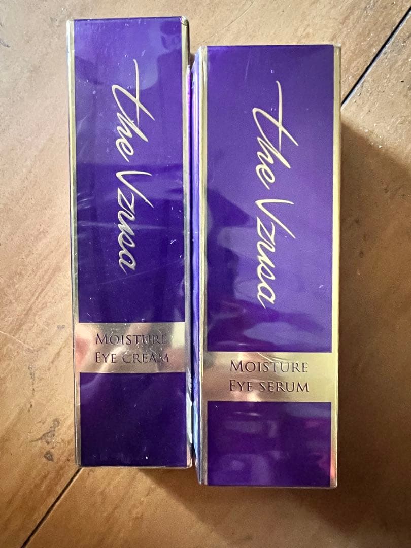 ザメデューサモイスチャーアイセラム