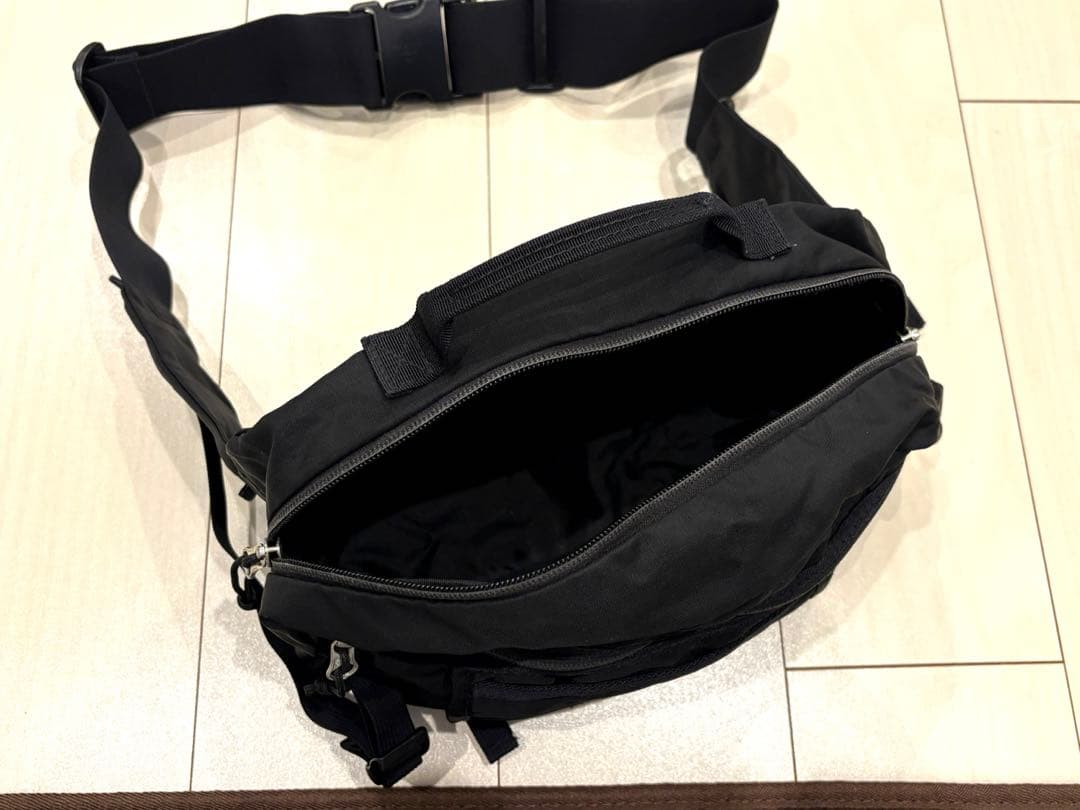 Supreme Tonal Shoulder Bag ショルダーバック