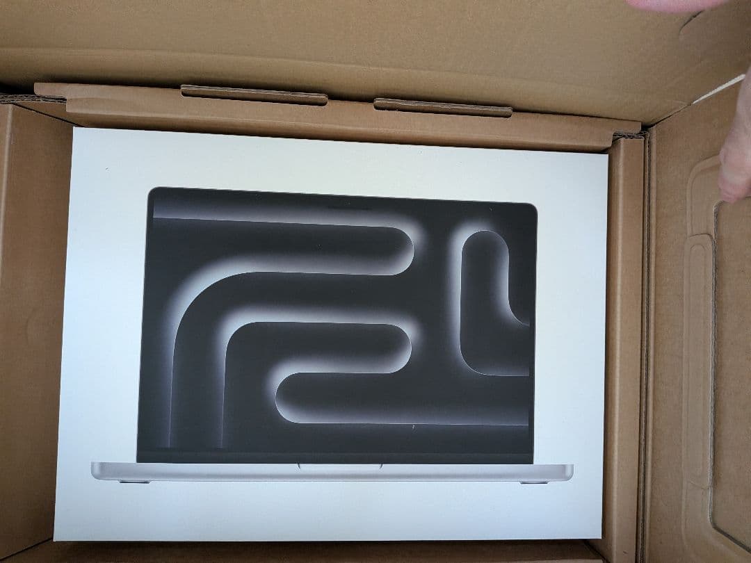 1*5様 新品未使用未開封 MacBook Pro M5 512GB SSD 1