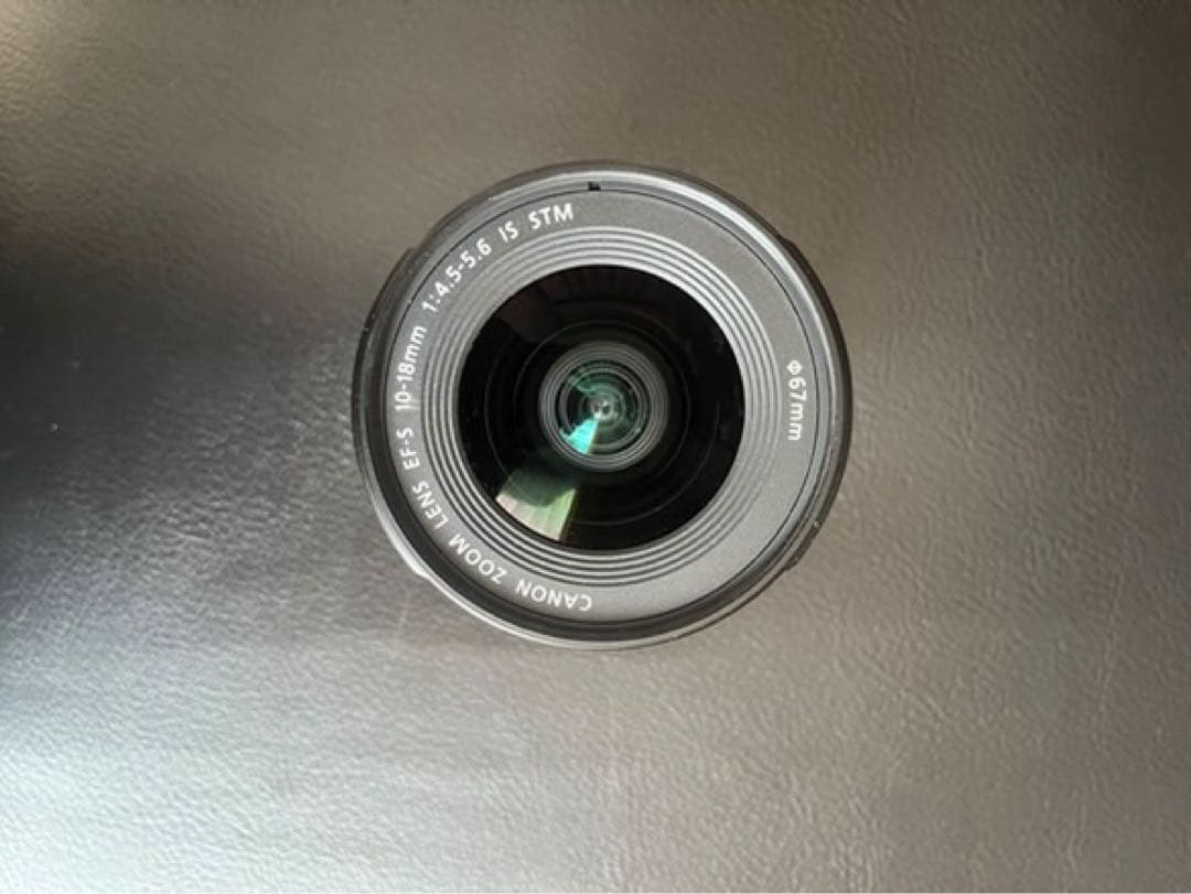 Canon EF-S 10-18mm f/4.5-5.6 IS STM広角レンズ