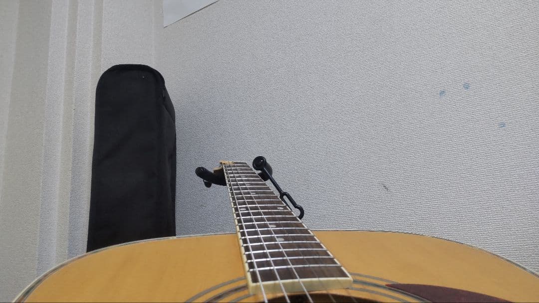 ギグバッグ付きアコースティックギター♪