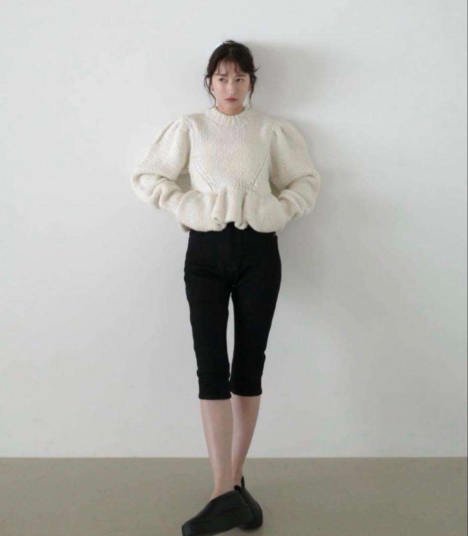 CLANE PEPLUM HAND KNIT TOPSアイボリー サイズ2
