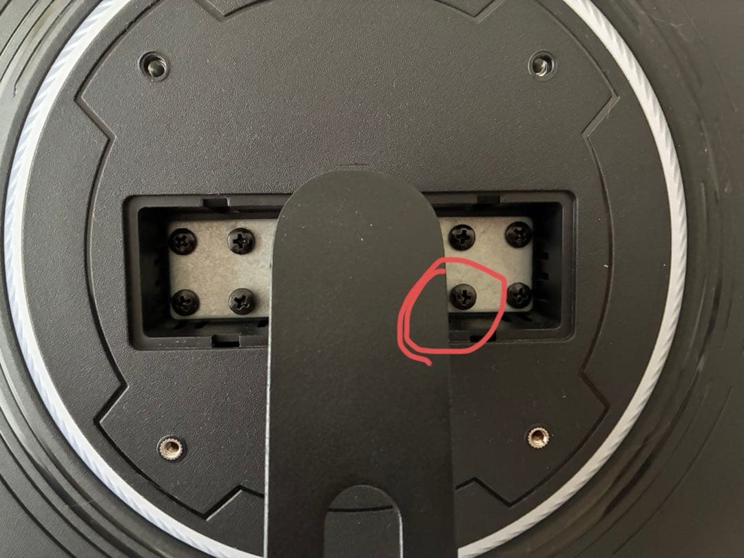 32インチ 4Kモニター 本体　スピーカー付き　光沢