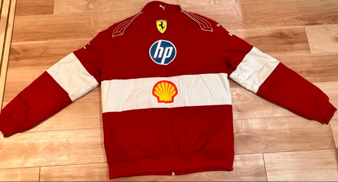 メンズ フェラーリ チーム レーシング ジャケット　2025年　Mサイズ