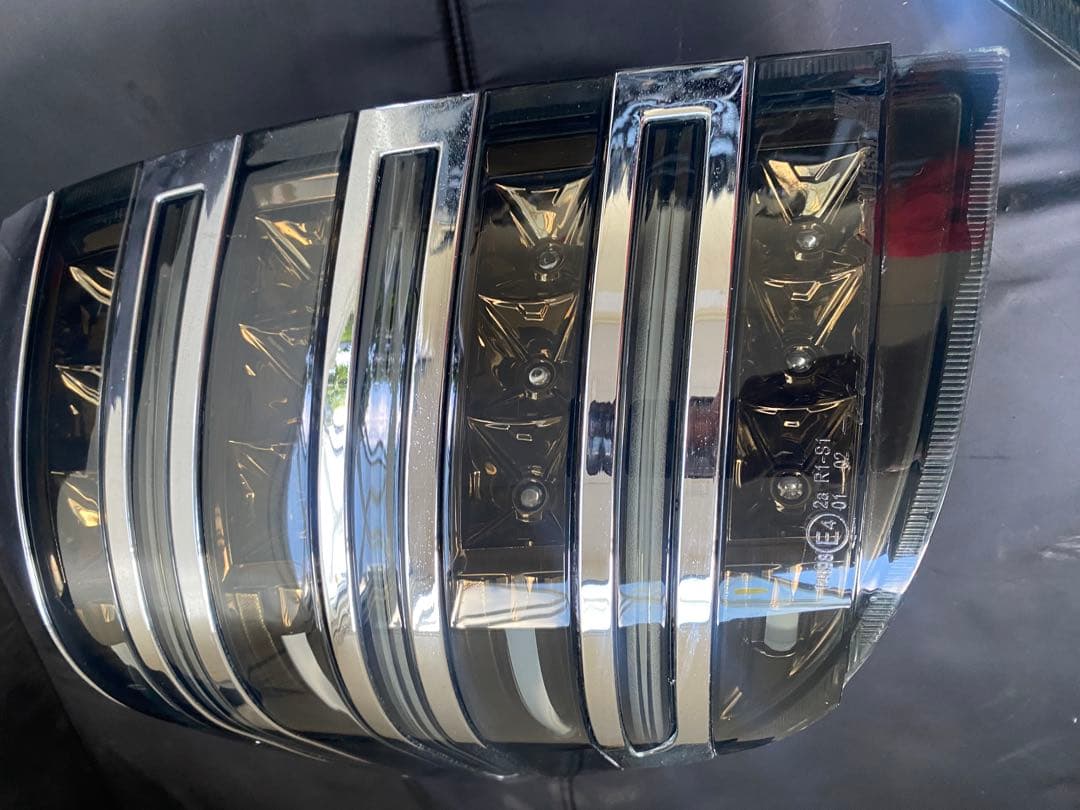 ヴァレンティ ジュエルLED シーケンシャルテールランプ　左右セット　綺麗