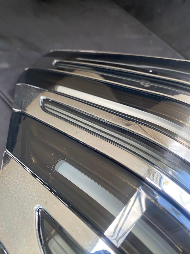 ヴァレンティ ジュエルLED シーケンシャルテールランプ　左右セット　綺麗