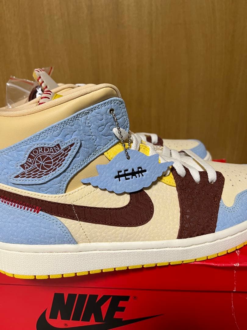 メゾン シャトー ルージュ × ジョーダン 1 ミッド SE フィアレス