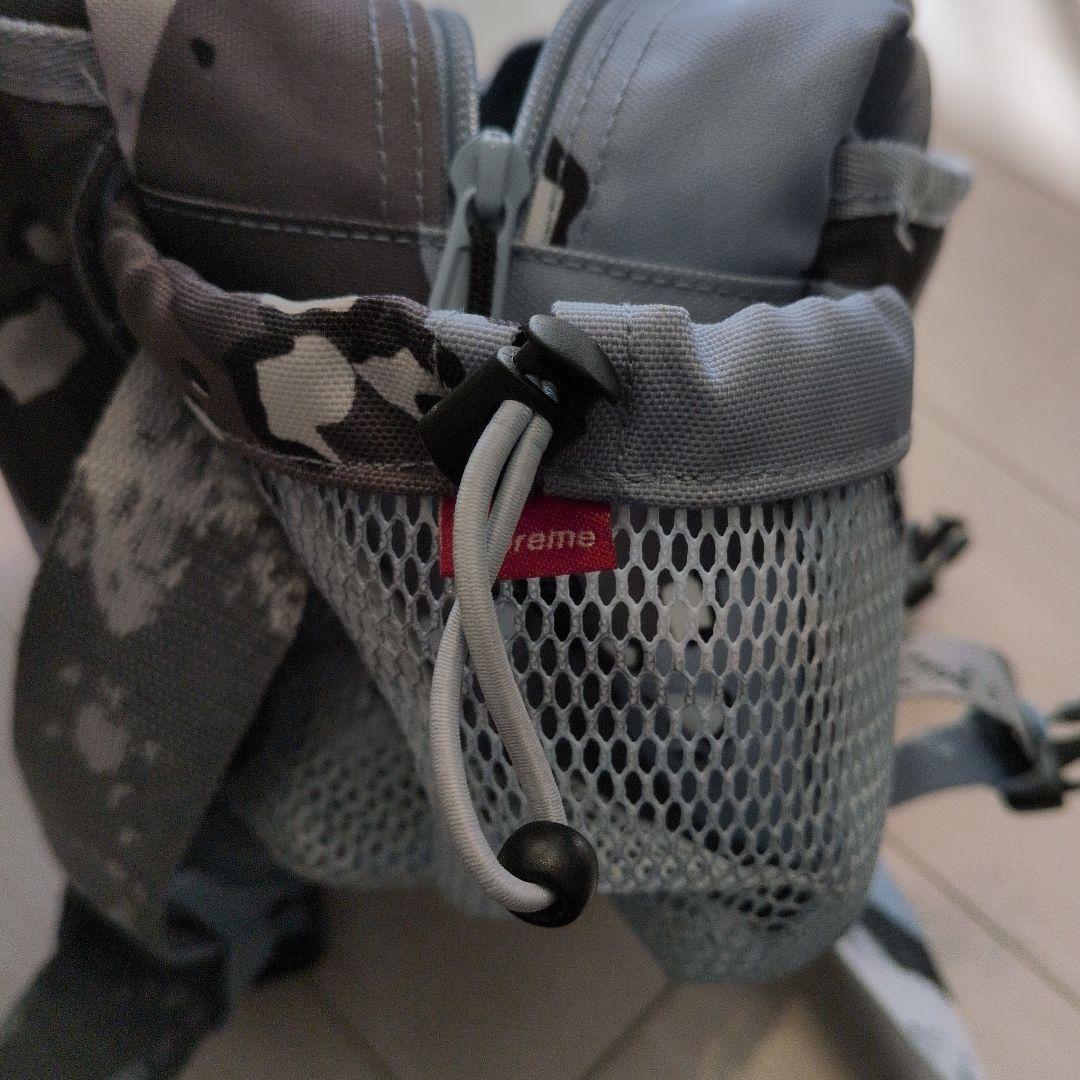 Supreme 迷彩ボディバッグ