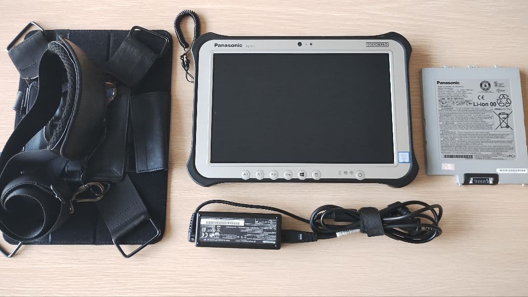 Toughpad タブレット PC 本体＋予備バッテリー,ショルダーケース