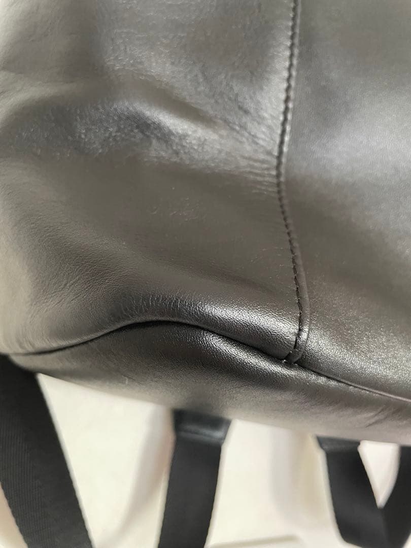 美品！イアパピヨネ 2023年福袋 レザーリュック　本革　バッグパック　黒