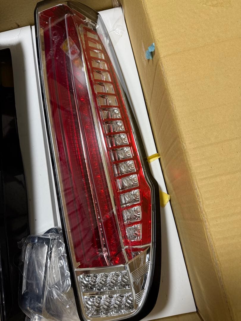 クリスタルアイ ヴォクシー80 テールランプ 2個セット クリア