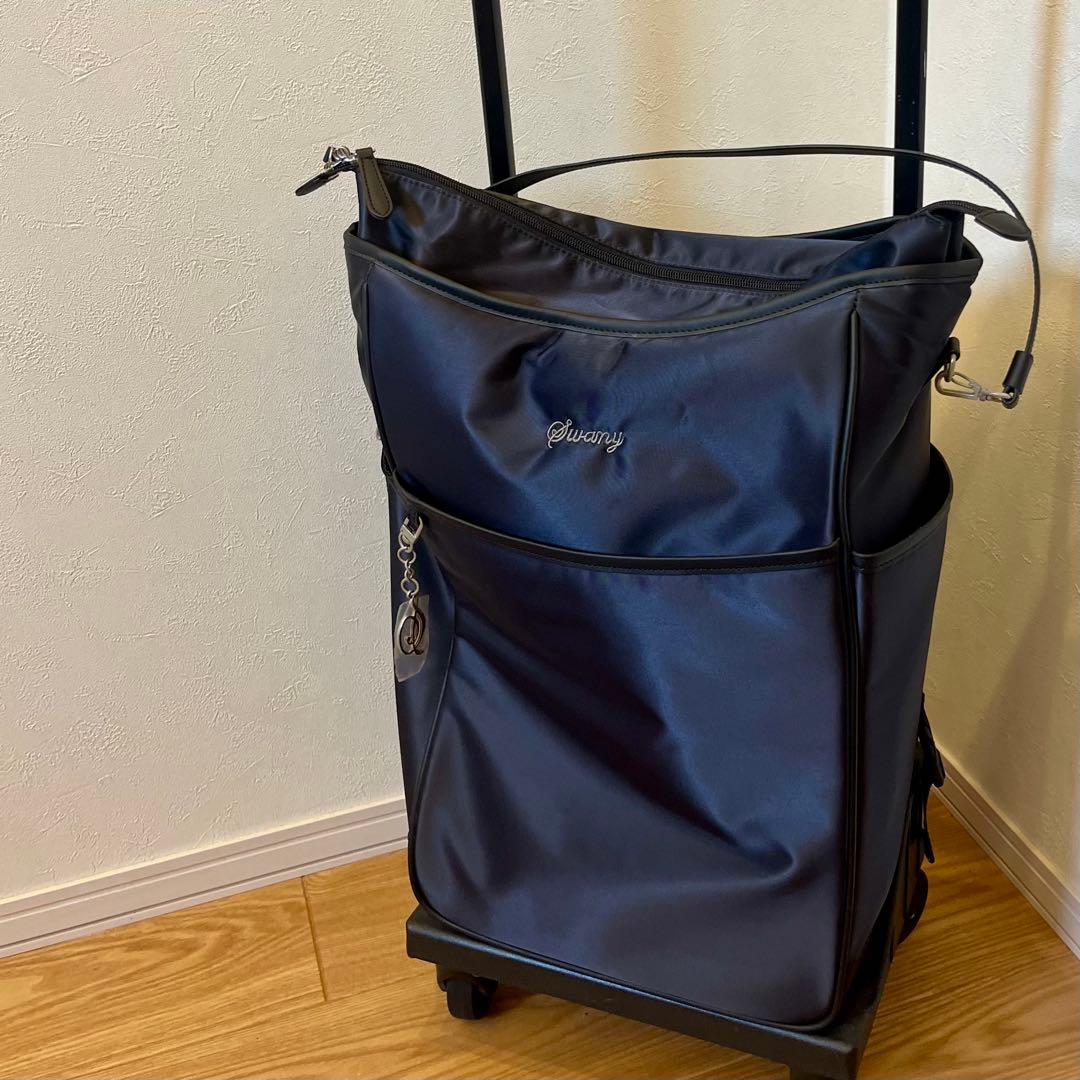 SWANY スワニー　キャリーバッグ　座面付きD-202 ミルダ　ブラック 美品