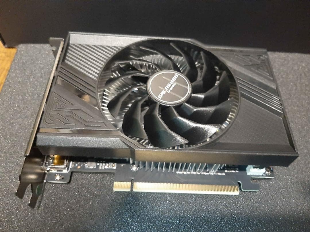 玄人志向 RTX4060 8GB グラボ