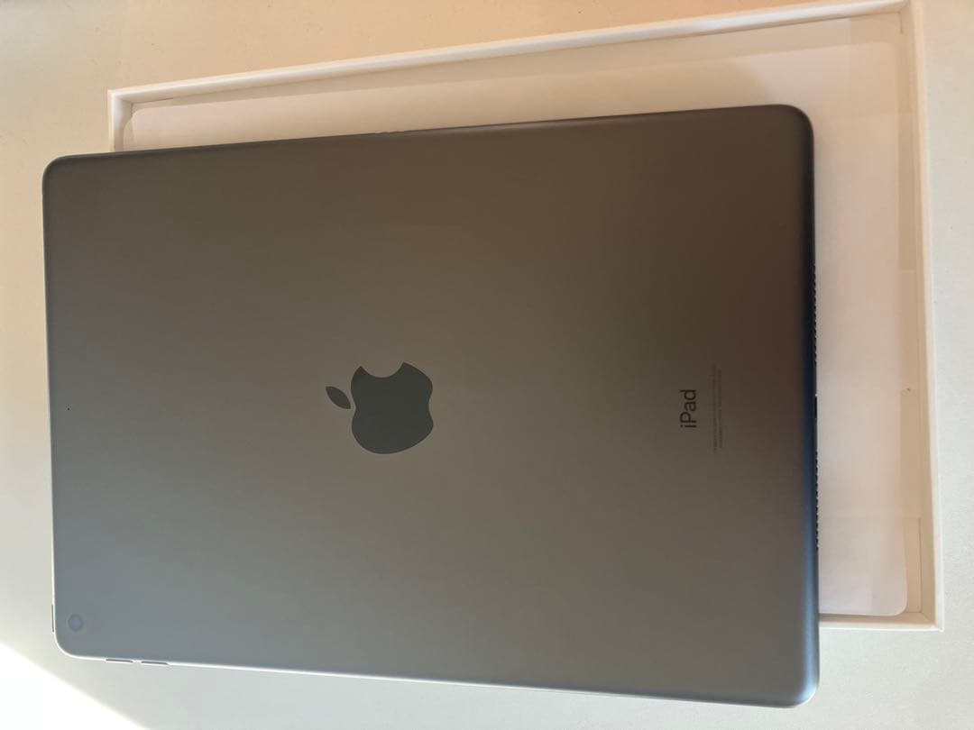 [早い者勝ち]Apple iPad 9世代256GB(箱、フィルム、ケース付き)