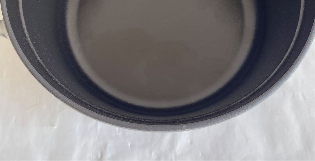 ストウブ　ピコ・ココット ラウンド　 22cm 箱無