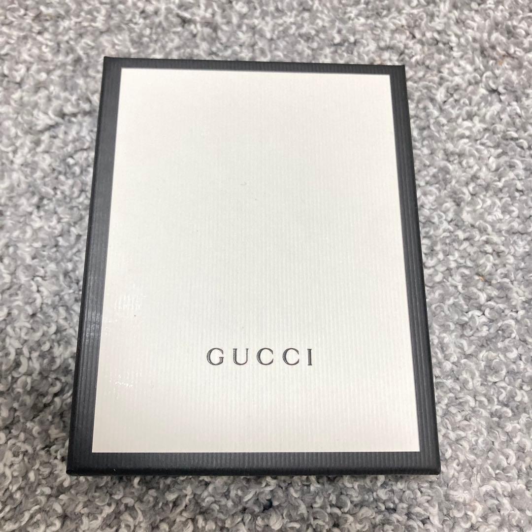 GC ロゴ ホワイトレザー 名刺入れ　箱付き GUCCI グッチ