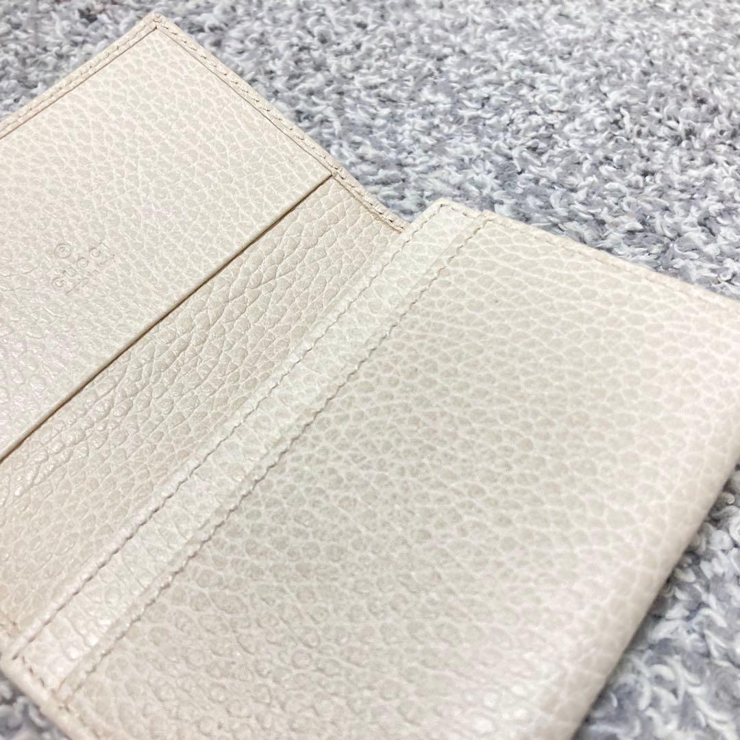 GC ロゴ ホワイトレザー 名刺入れ　箱付き GUCCI グッチ