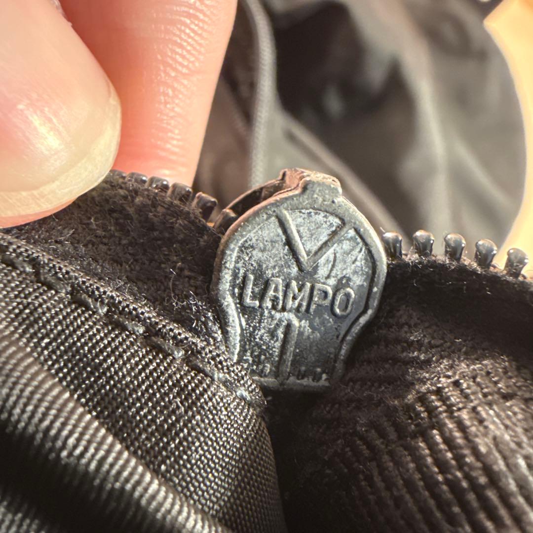 プラダ メッセンジャーバッグ