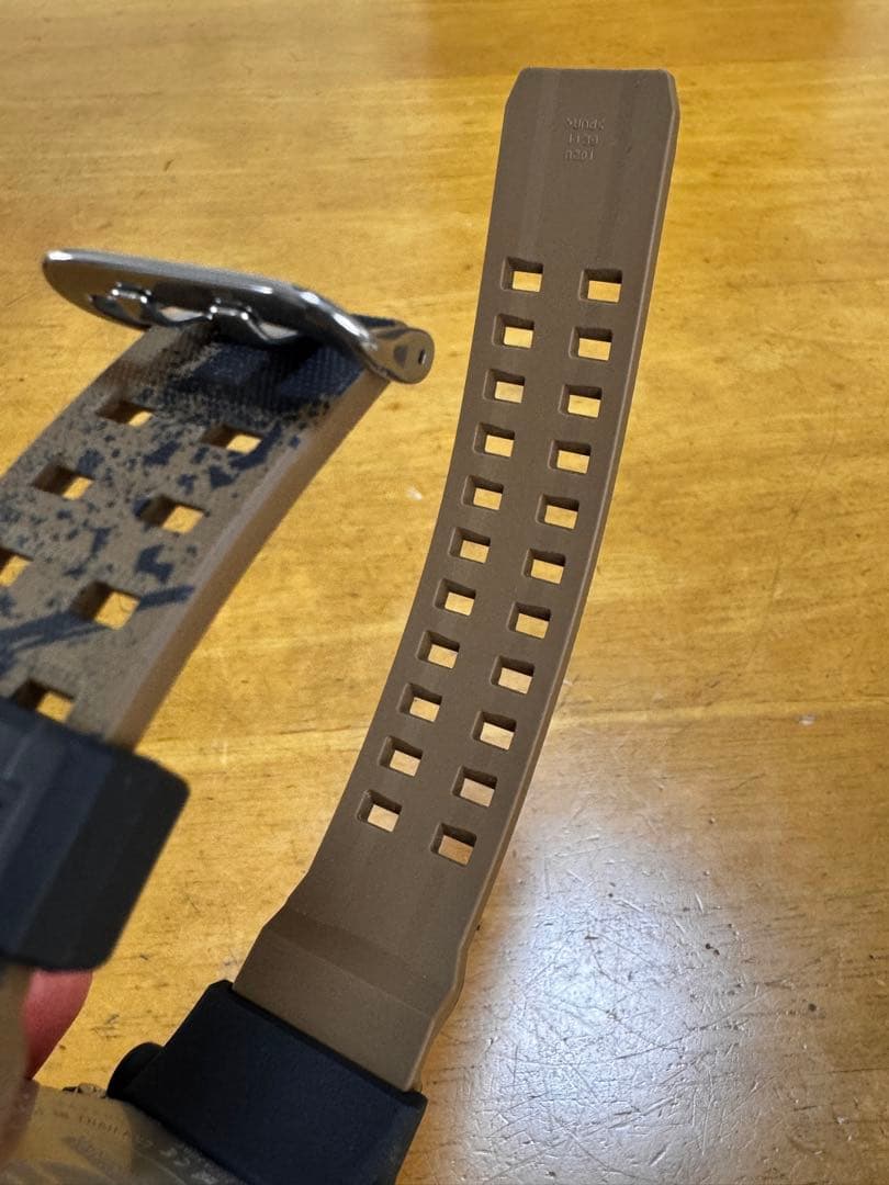 G-SHOCK GW-9500TLC-1JR ランクルコラボモデル