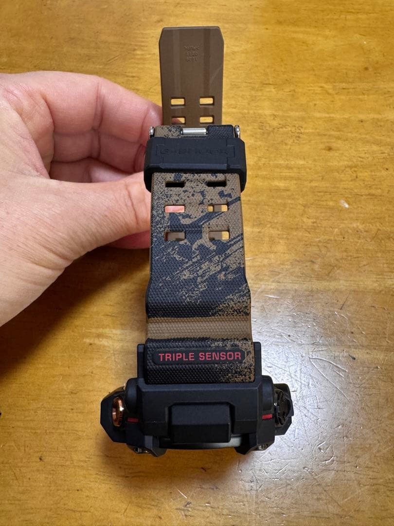 G-SHOCK GW-9500TLC-1JR ランクルコラボモデル