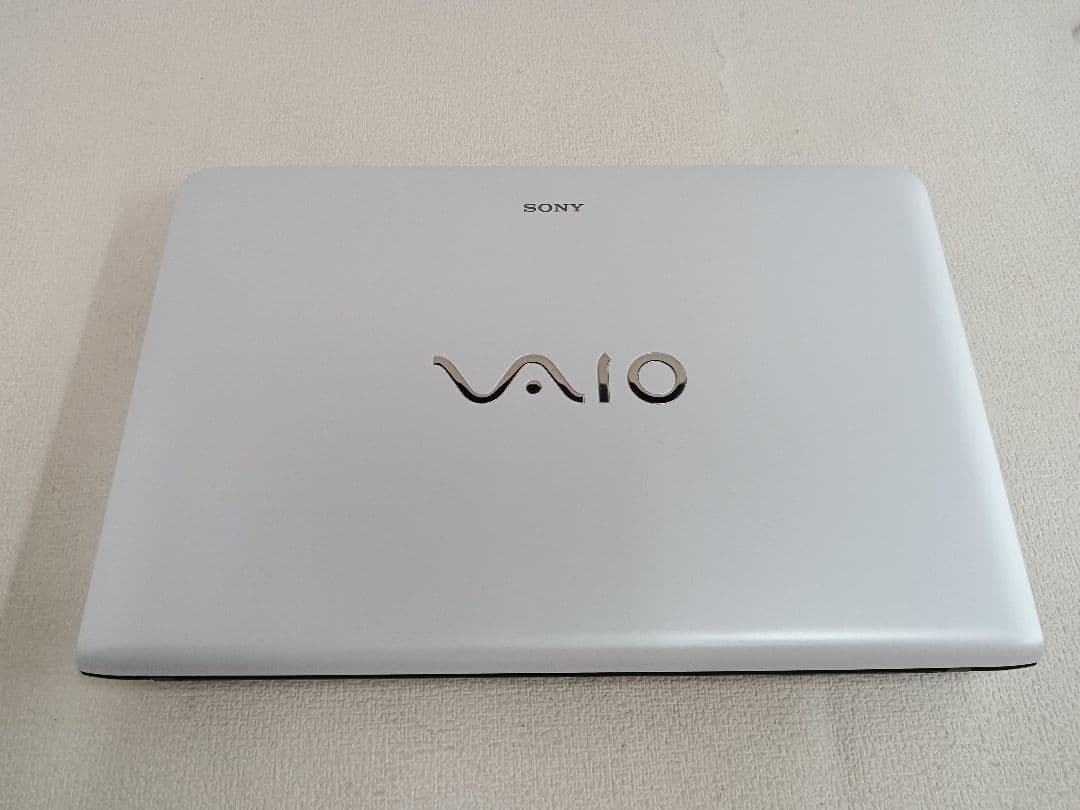 √ SONY VAIO SVE151B11N ストレージ無　メモリ8G