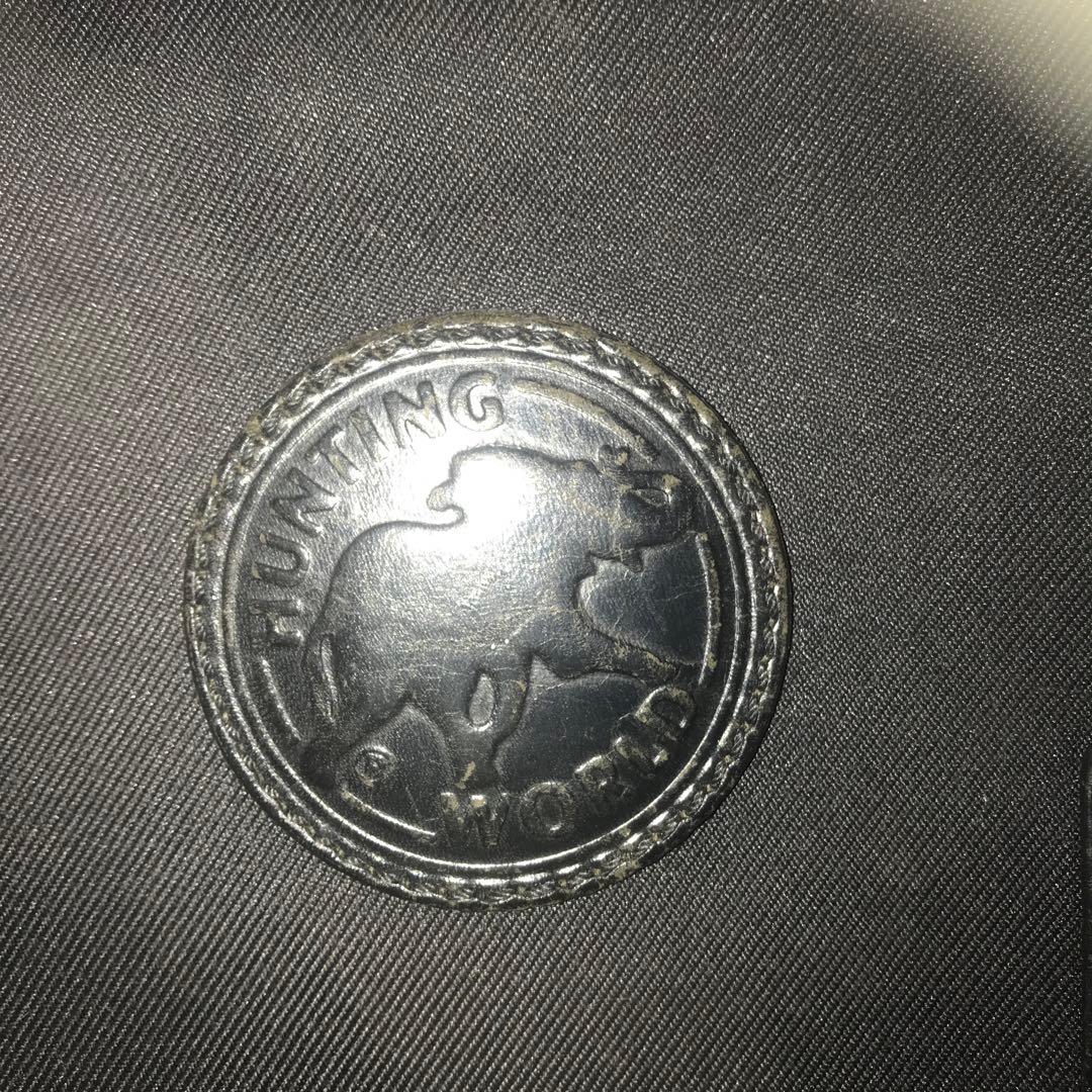 ハンティングワールド ブラックメッセンジャーバッグ