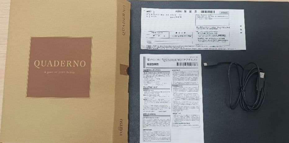 QUADERNO A4 (Gen.2) FMVDP41 純正カバー付き