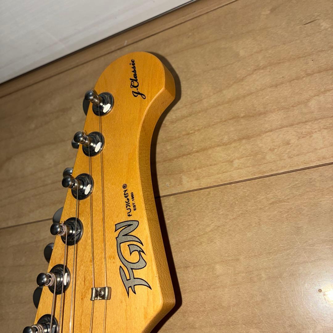 fgn ストラトキャスタータイプ　メンテ済み　即弾けます