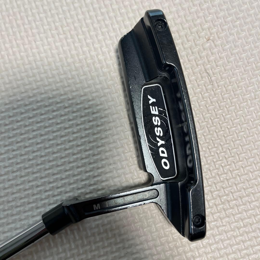 オデッセイ ブラックシリーズ　ツアーデザイン 2 34 右　パター