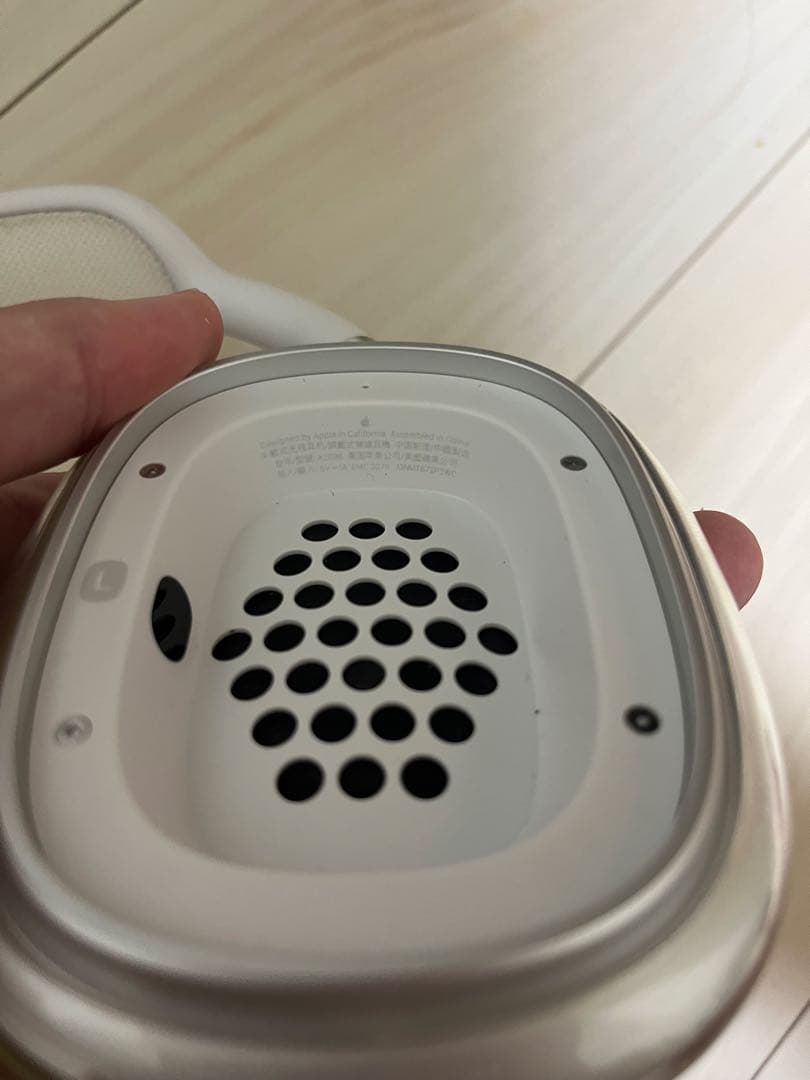 AirPods Max シルバー ケース付き（透明カバー付き）