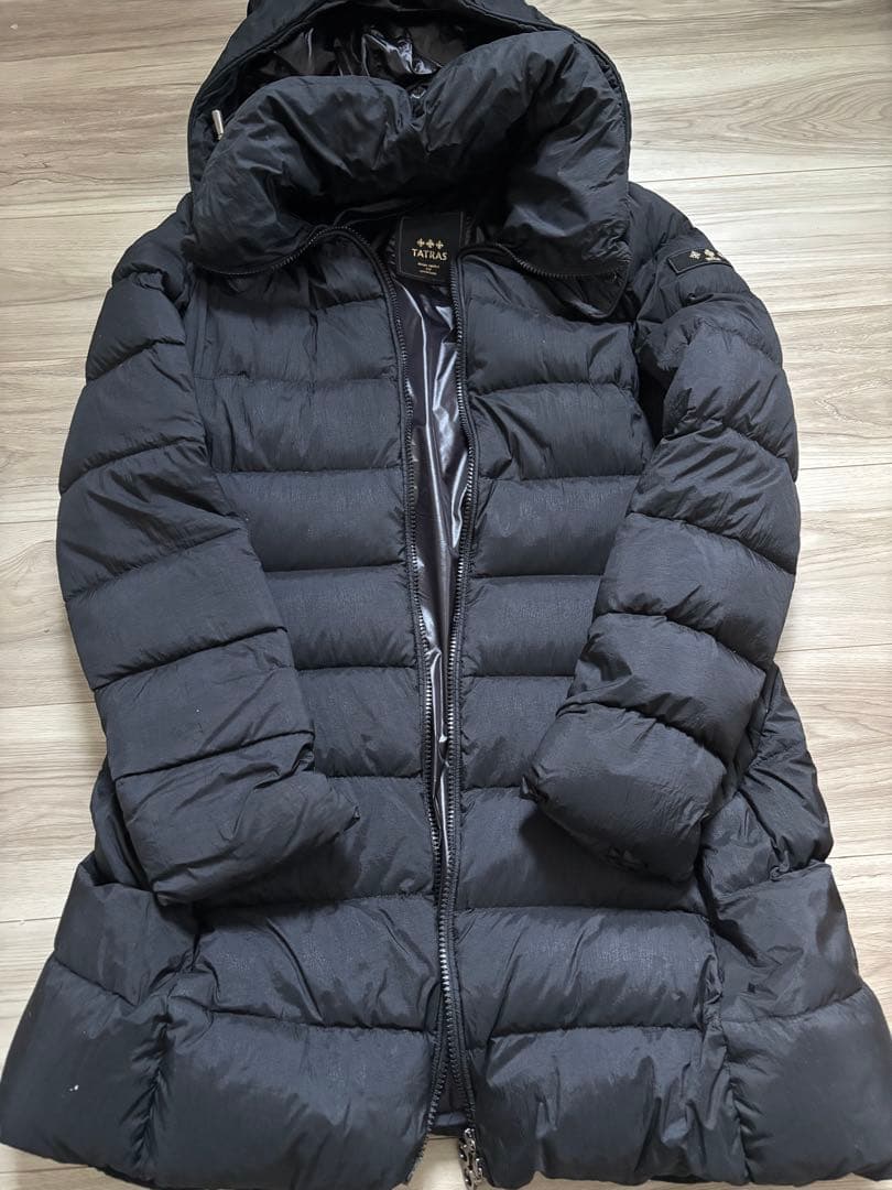 TATRAS フード付き ダウンジャケット 黒