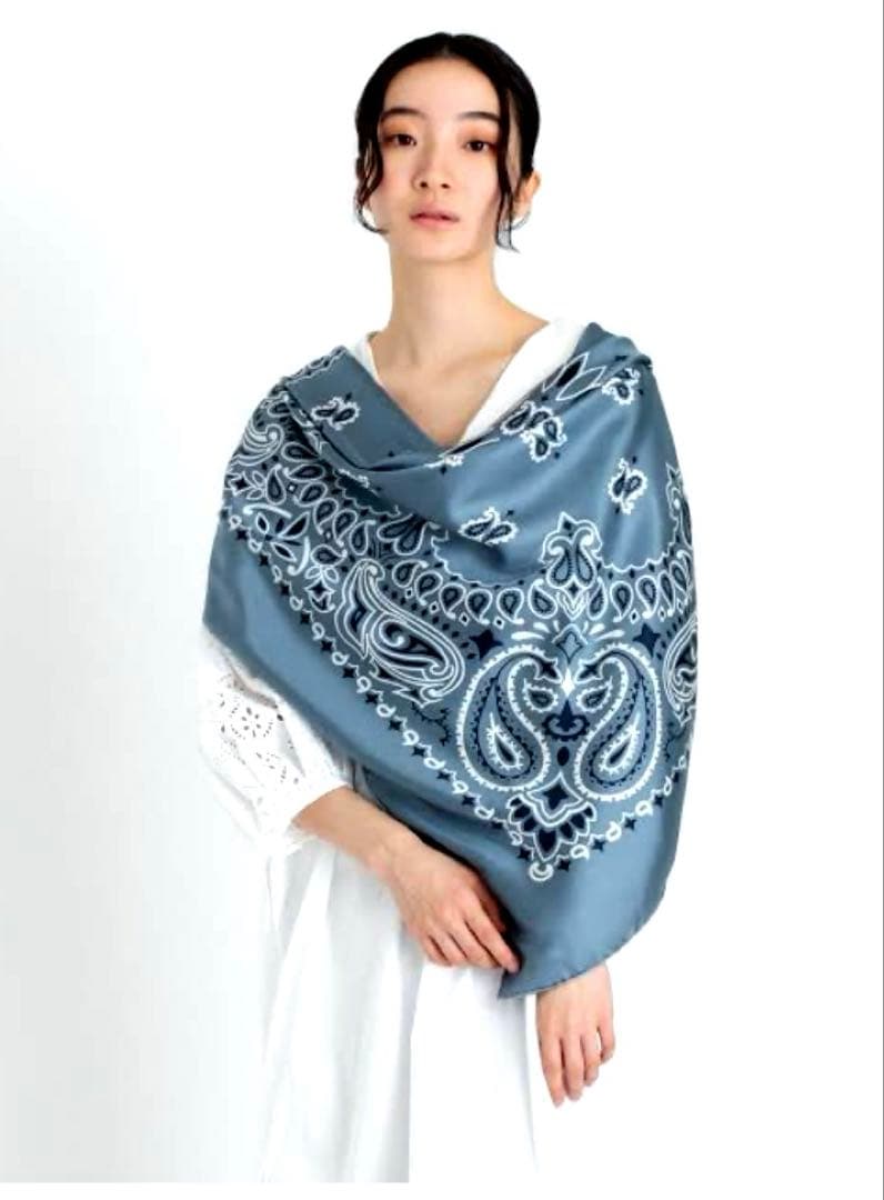 レア　MANIPURI シルク108 バンダナ　ペイズリー　大判ストール　黒