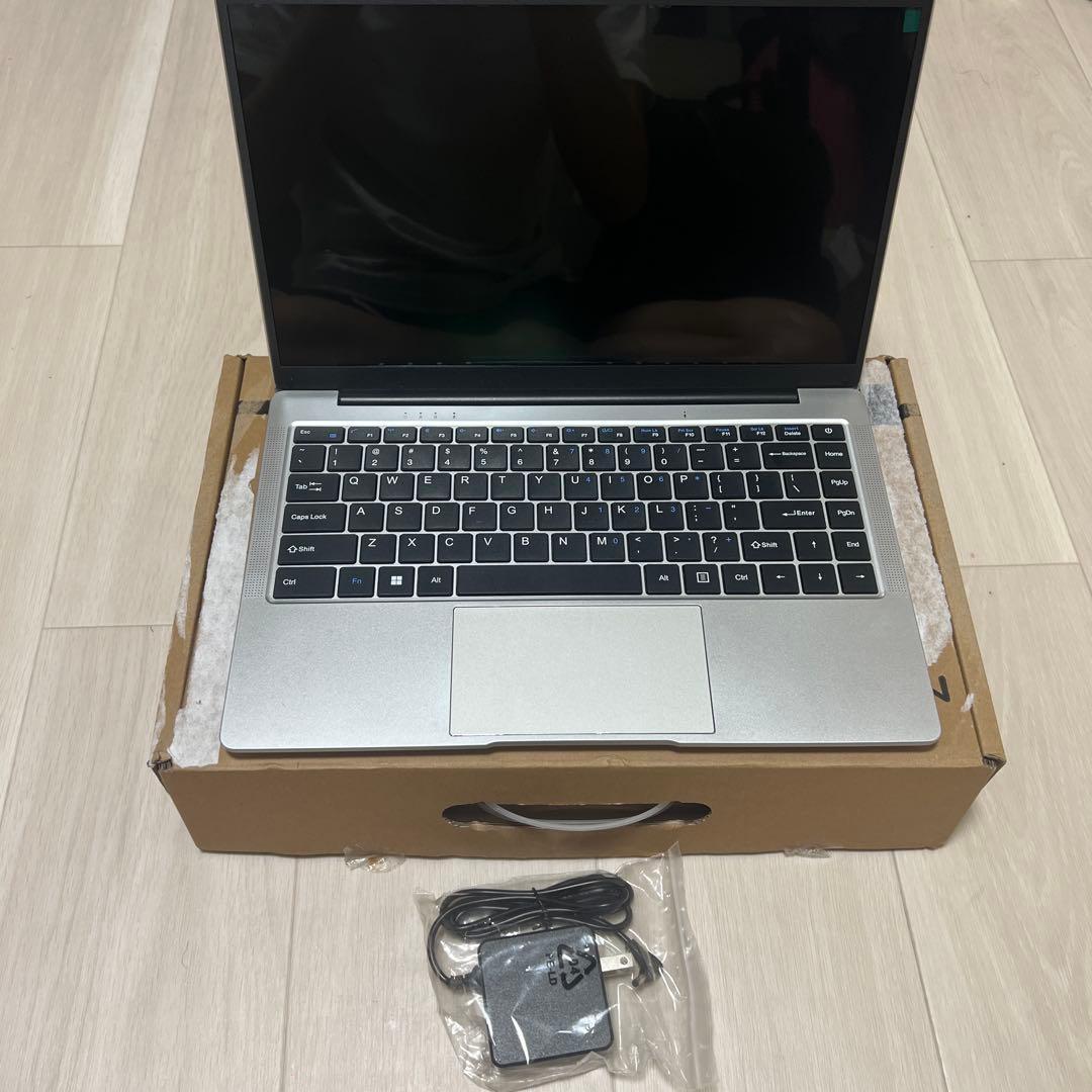 14.1インチ Windows 11 Pro ノートPC