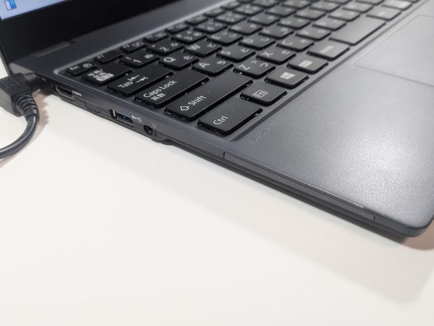 【超美品】Win11✨新品8GB✨薄型＆超軽量✨ノートパソコン✨持ち運びに