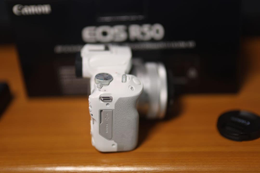 Canon EOS R50 ホワイトレンズキット