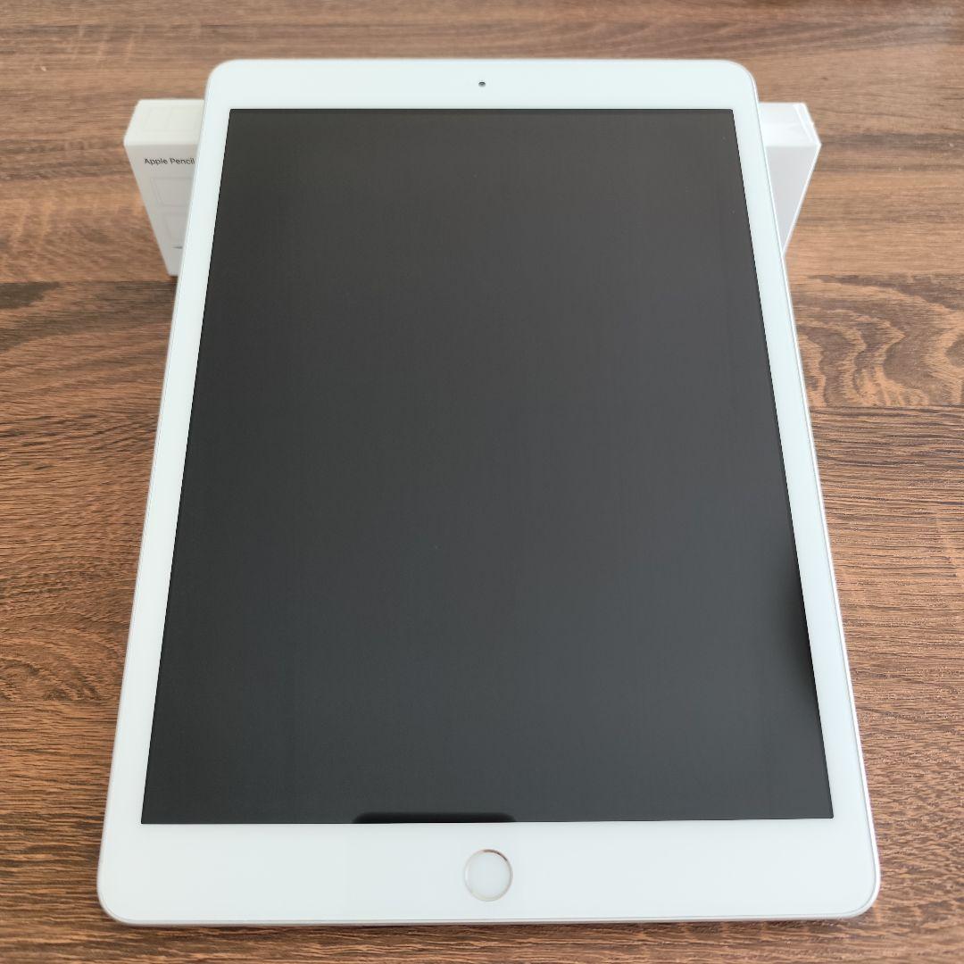 iPad　第8世代　32GB Wi-Fi　アップルペンシル第1世代新品付き