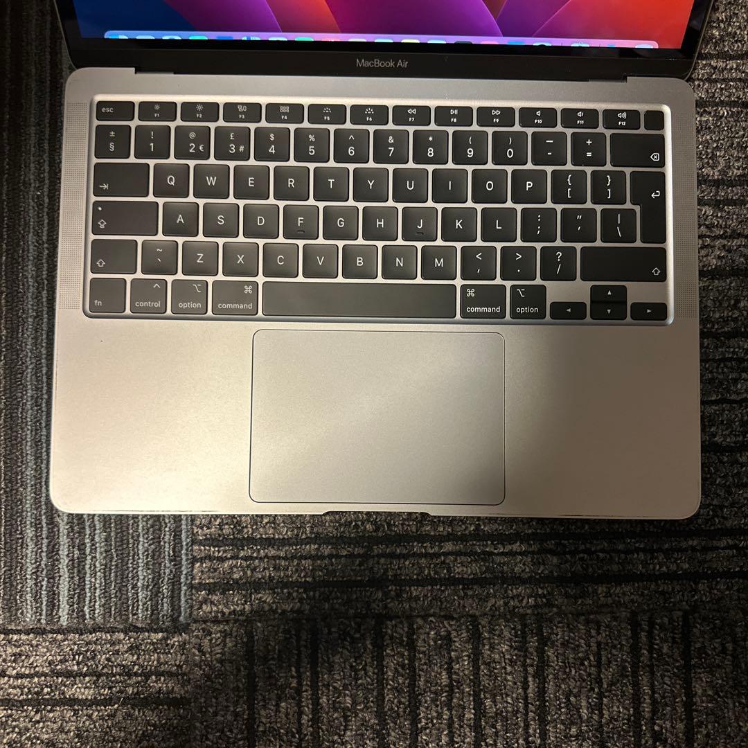 MacBook Air 13インチ A2179 i7 16GB 512GB 4