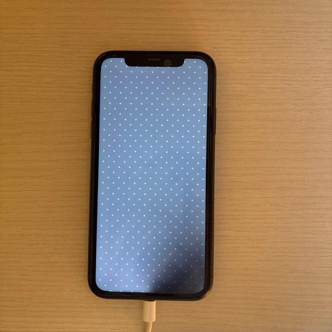 【iPhone11】　ブラック　割れなし　液晶汚れあり