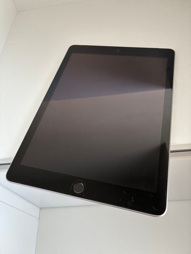 iPad 【第6世代】 A1954 WiFi+Cellular128GB