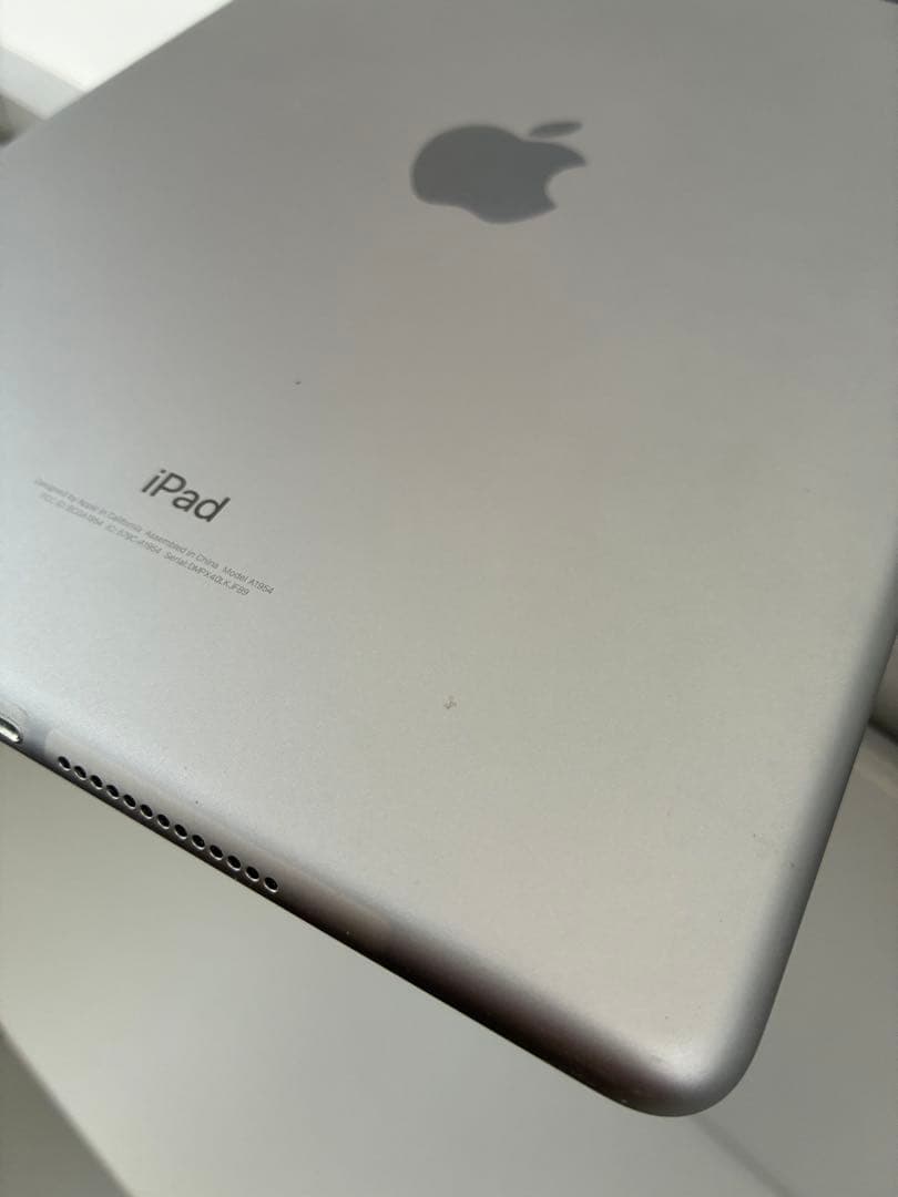 iPad 【第6世代】 A1954 WiFi+Cellular128GB