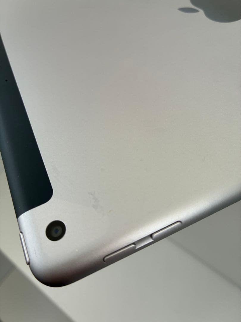 iPad 【第6世代】 A1954 WiFi+Cellular128GB