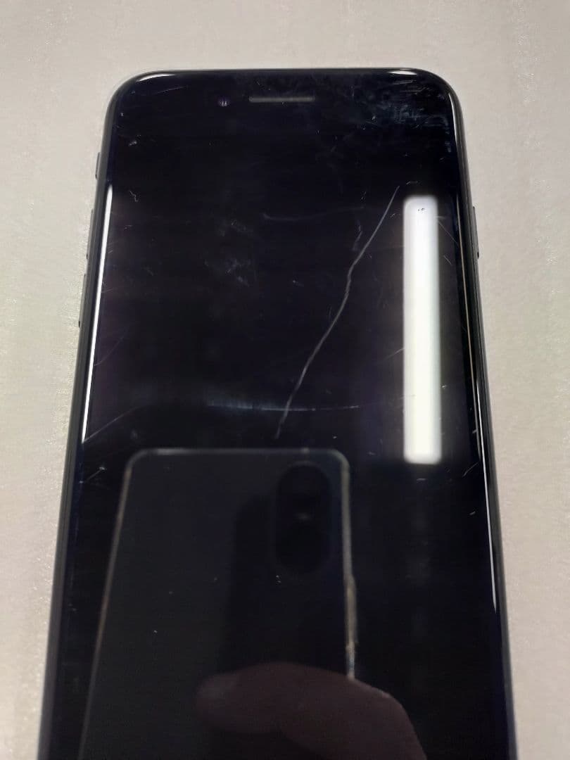 4-378 iPhoneSE　ブラック　本体　64GB SIMロックなし