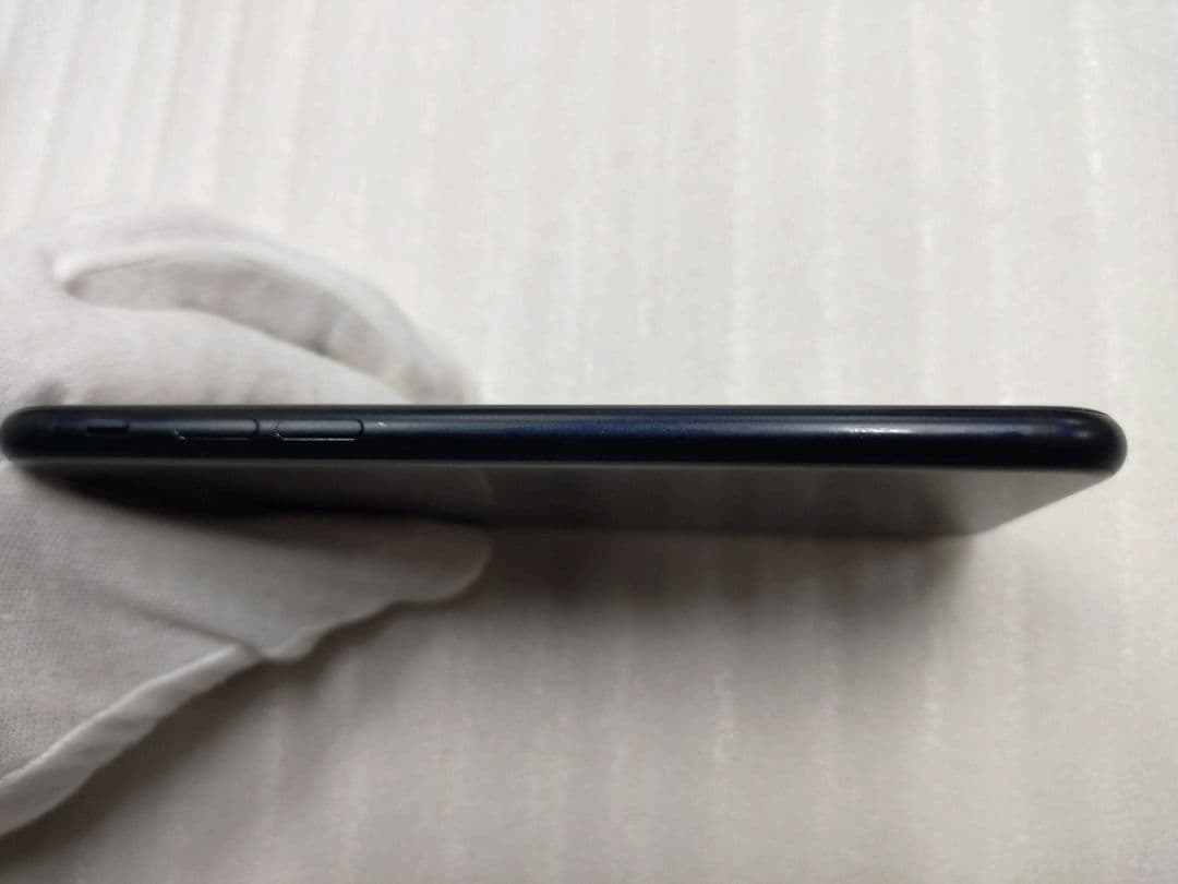 4-378 iPhoneSE　ブラック　本体　64GB SIMロックなし