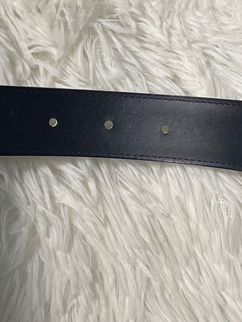 美品 イヴサンローラン 本革　レザーベルト 紺 ゴールド金具 レディース