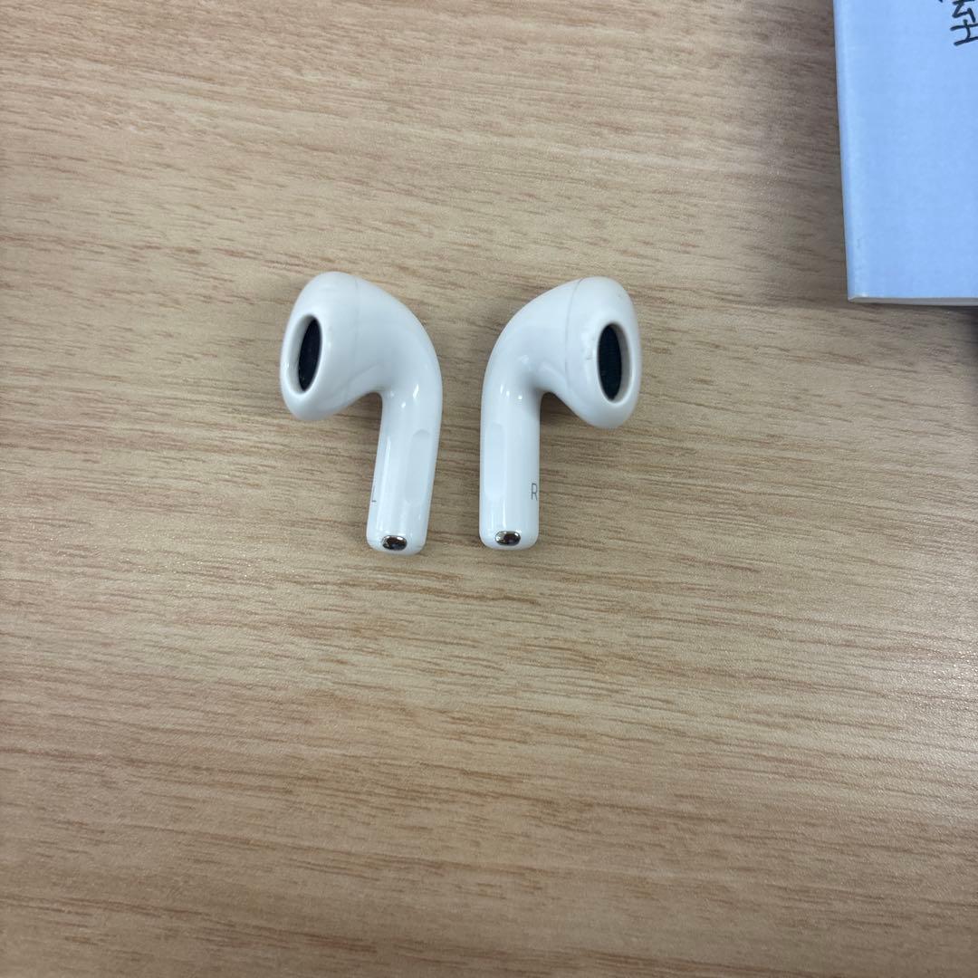 AirPods4本体のみホワイトケースなし　値下げ○
